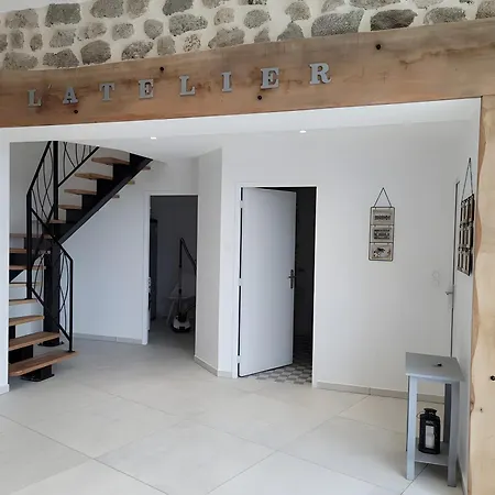Apartment De L'atelier - 15 Personnes Grazac (Auvergne)