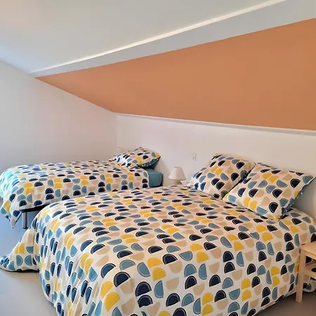 De L'atelier - 15 Personnes * Grazac (Auvergne)